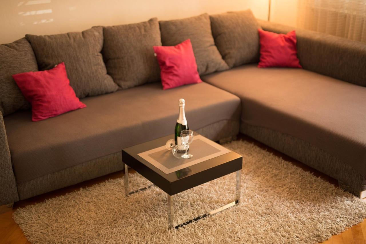 Apartament Magi *